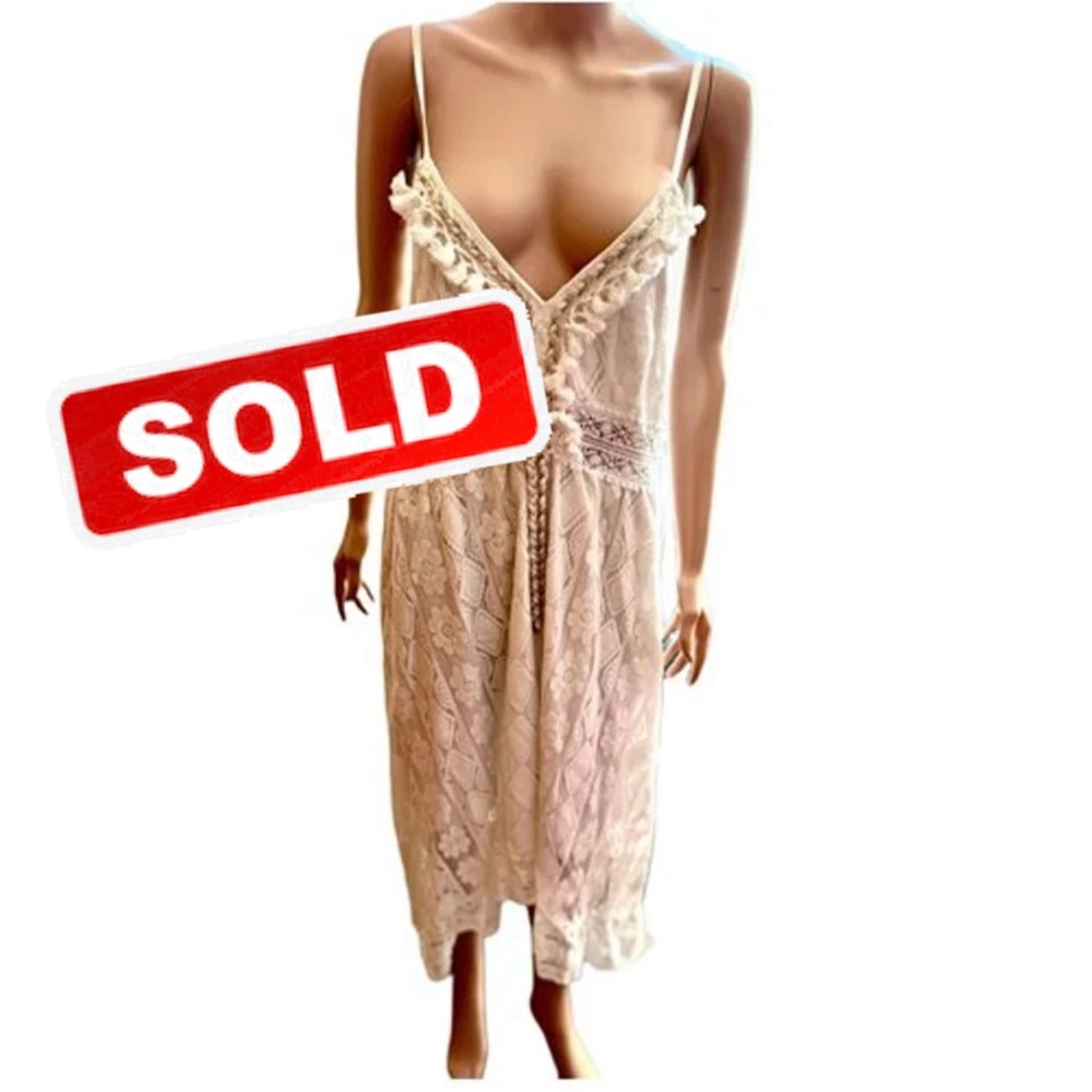 Beautiful White Lace Midi whimsical Dress – XL (Adjustable) free people vibes